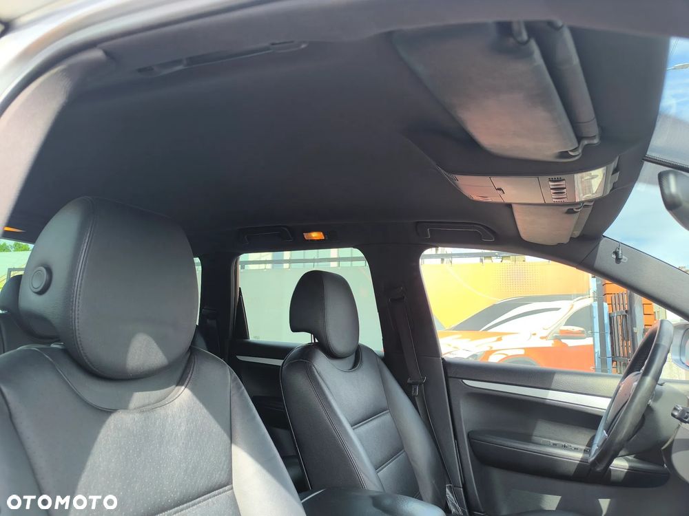 Porsche Cayenne - 17