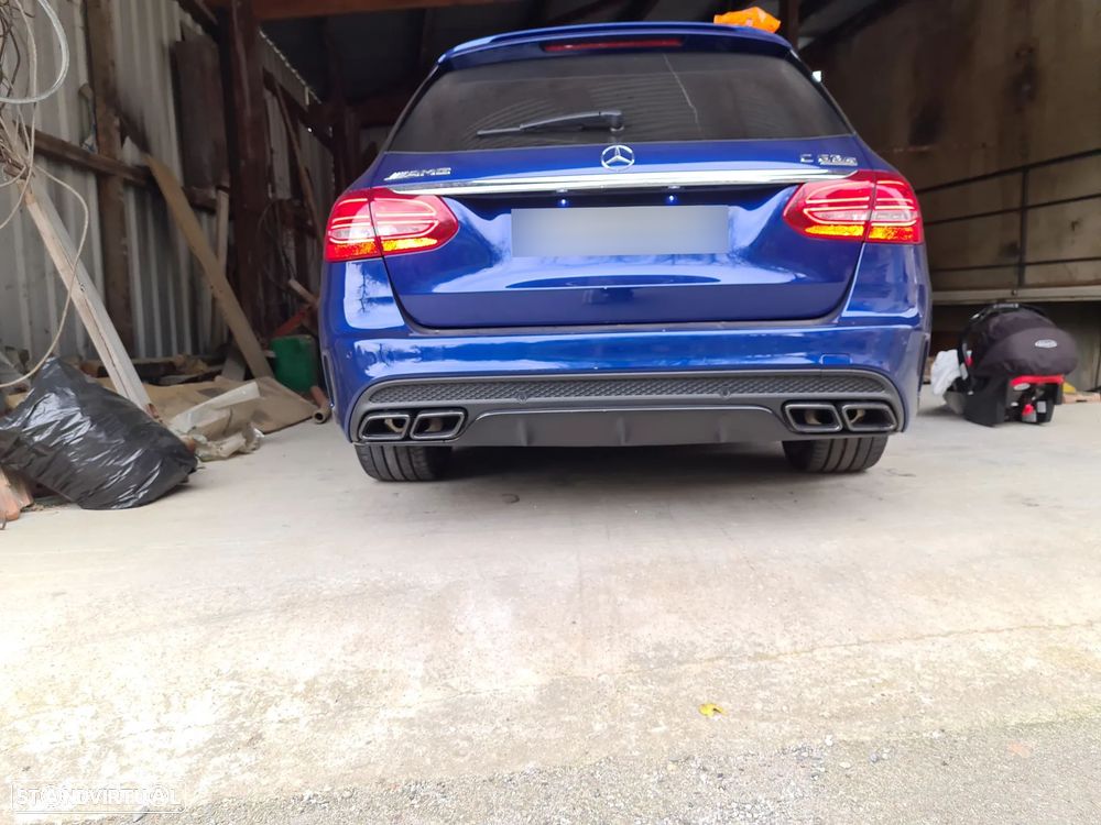 Mercedes-Benz C 63 AMG S - 4