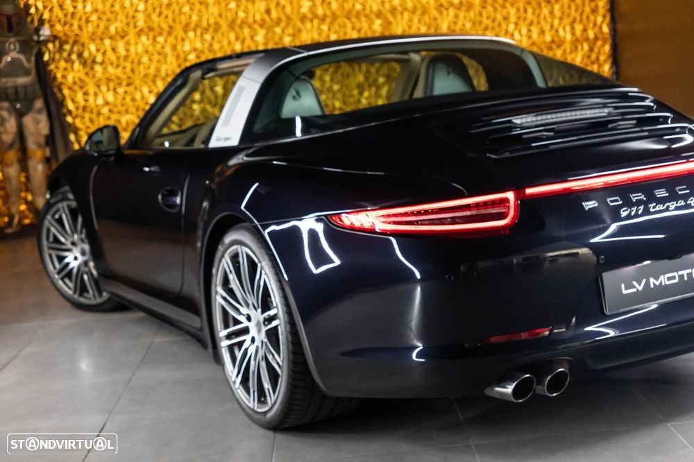 Porsche 911 Série F - 22