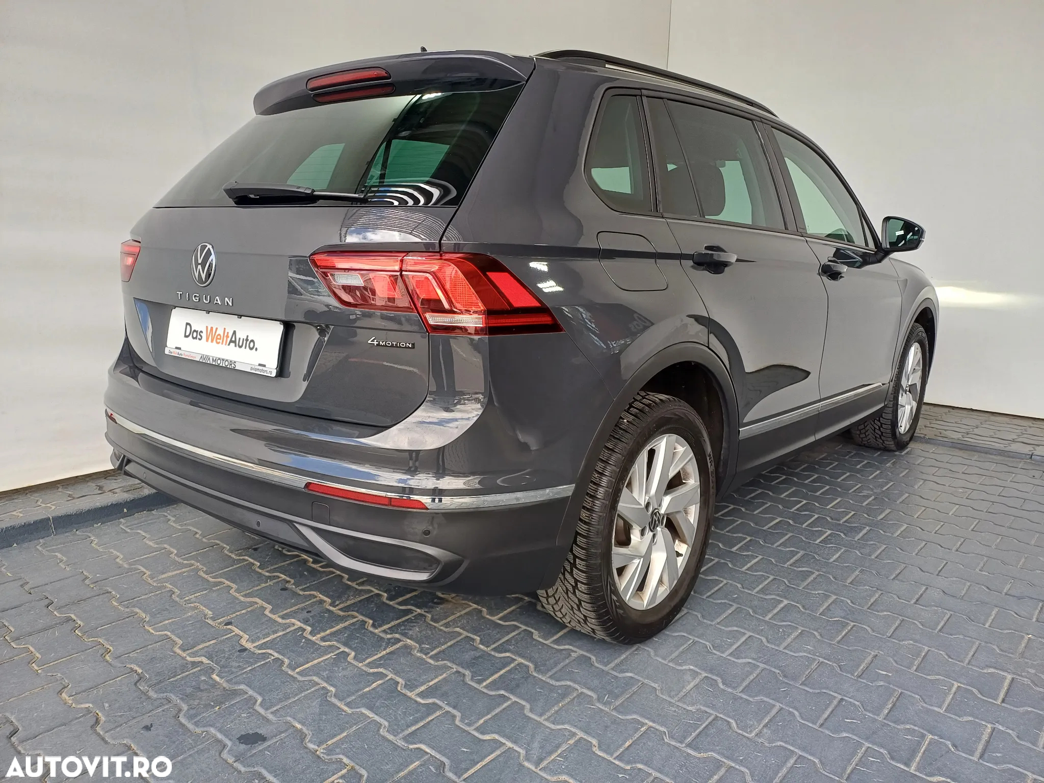 Volkswagen Tiguan 2.0 TDI SCR DSG 4Motion Life - 34