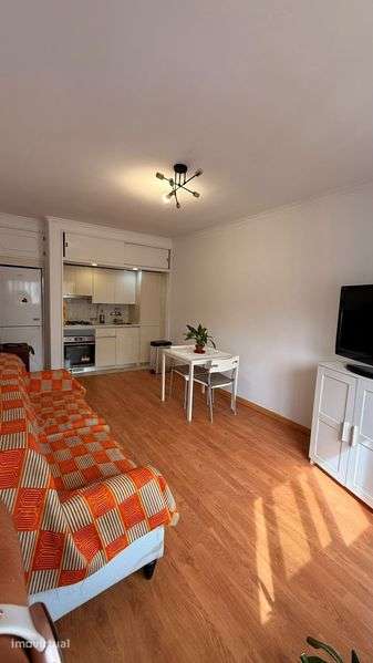 Apartamento T1 Carcavelos - 5 Minutos da Praia - Grande imagem: 2/6