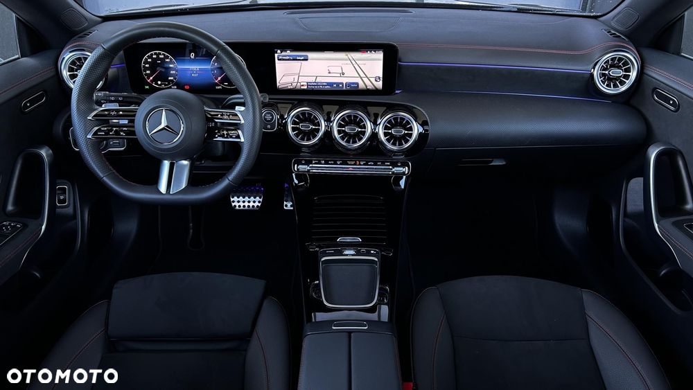 Mercedes-Benz CLA 200 AMG Line 7G-DCT - 20