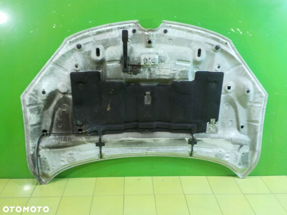 RENAULT MEGANE III LIFT 1.9 DCI 10r 2D CABRIO maska - 5