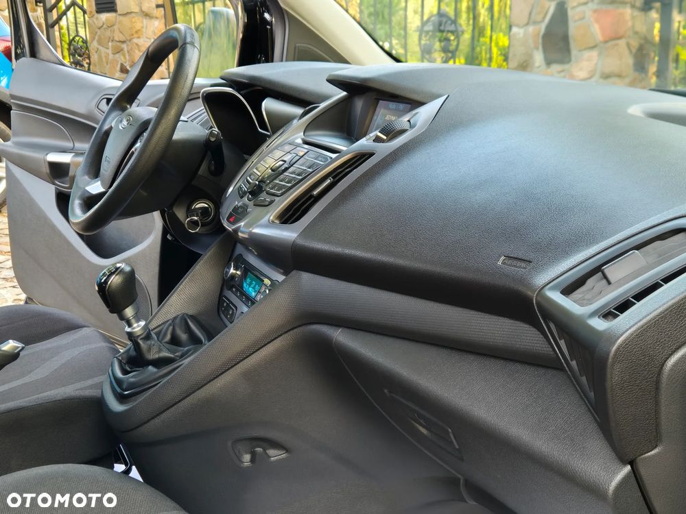 Ford Tourneo Connect Grand 1.6 TDCi Titanium - 24