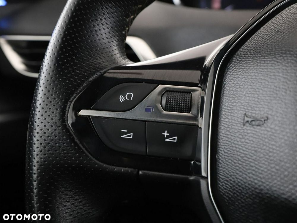 Peugeot 3008 2.0 BlueHDi Active - 32