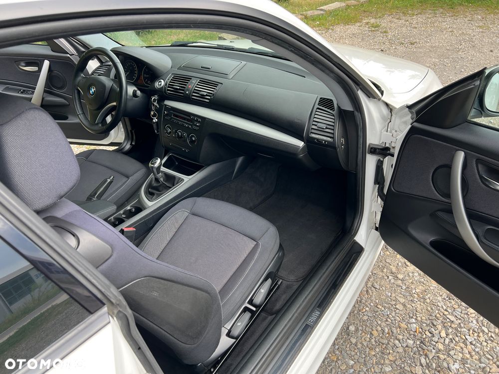 BMW Seria 1 116i - 18