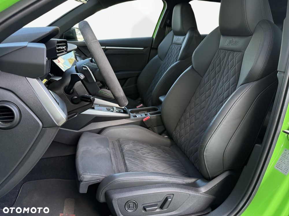 Audi RS3 Sportback TFSI Quattro S tronic - 11