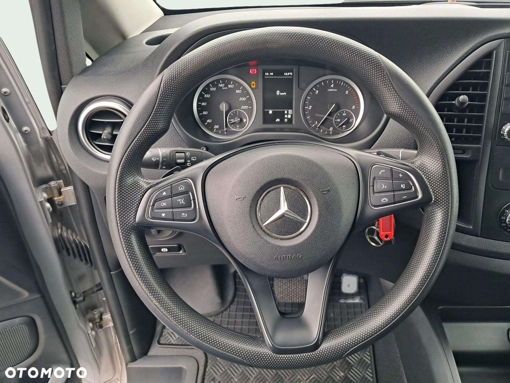 Mercedes-Benz Vito - 12