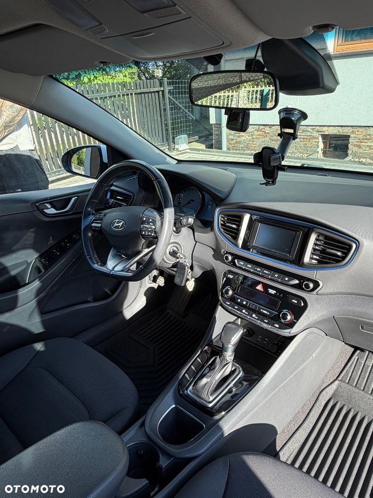 Hyundai IONIQ hybrid Premium - 7