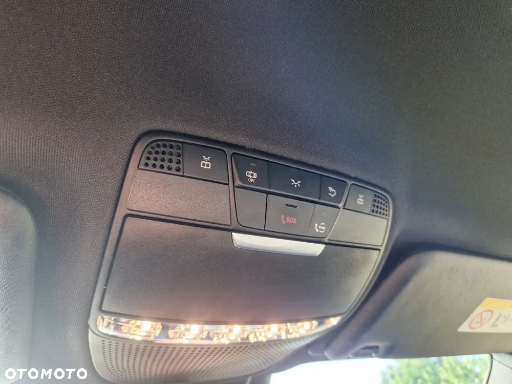 Mercedes-Benz Klasa E 220 d 9G-TRONIC - 23