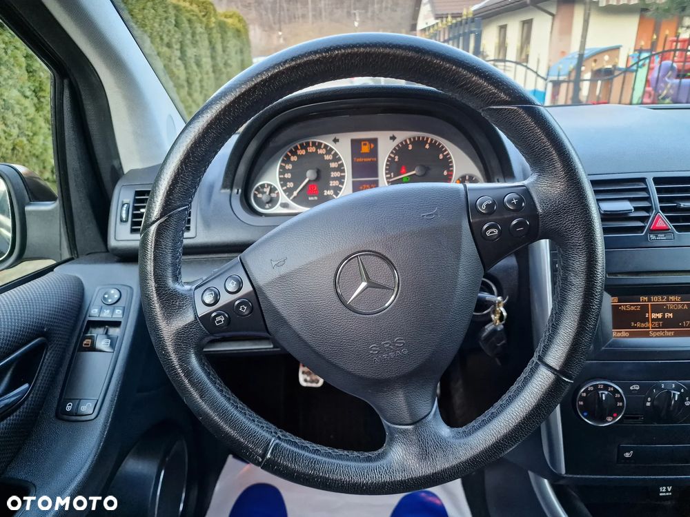 Mercedes-Benz Klasa A 200 Turbo Avantgarde - 14