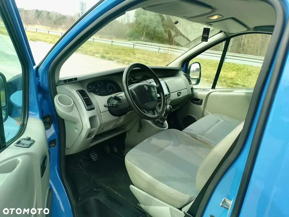 Renault Trafic - 21