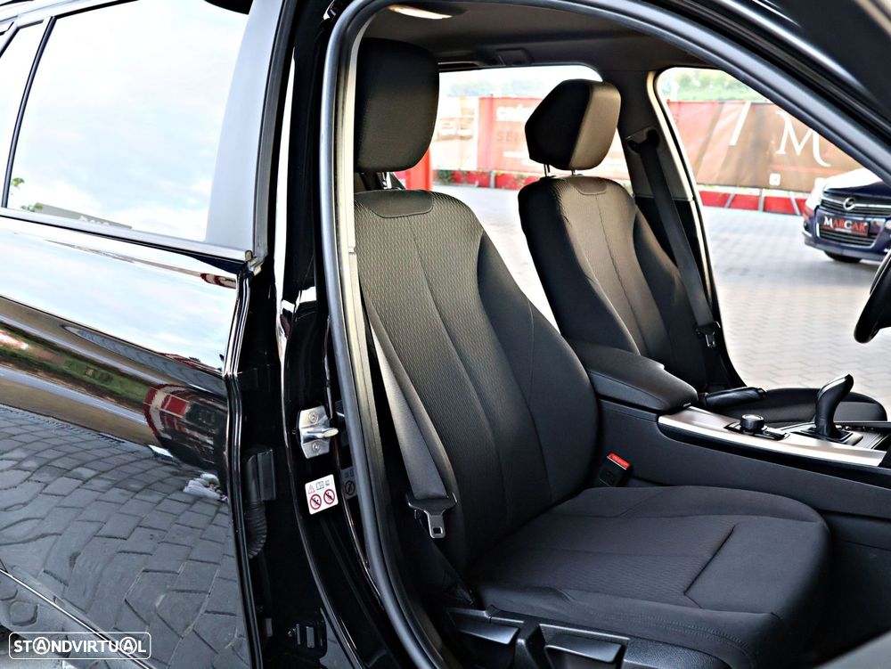 BMW 320 d Touring Advantage Auto - 18