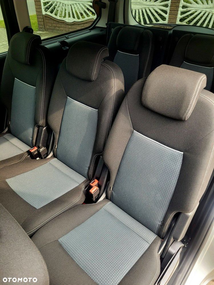 Ford Galaxy 2.0 TDCi Titanium - 26