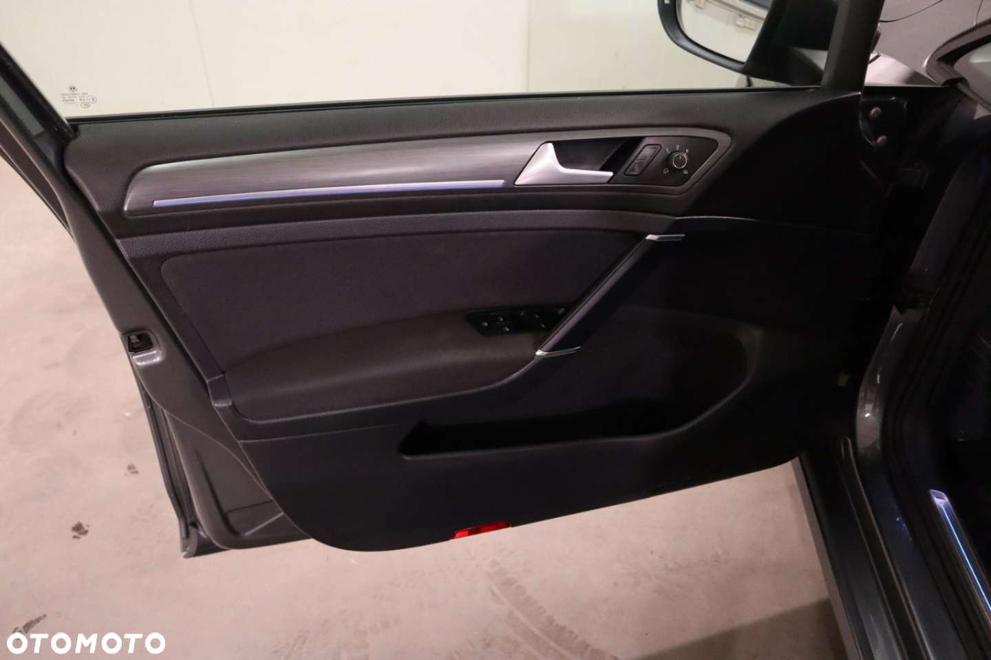 Volkswagen Golf e-Golf - 18