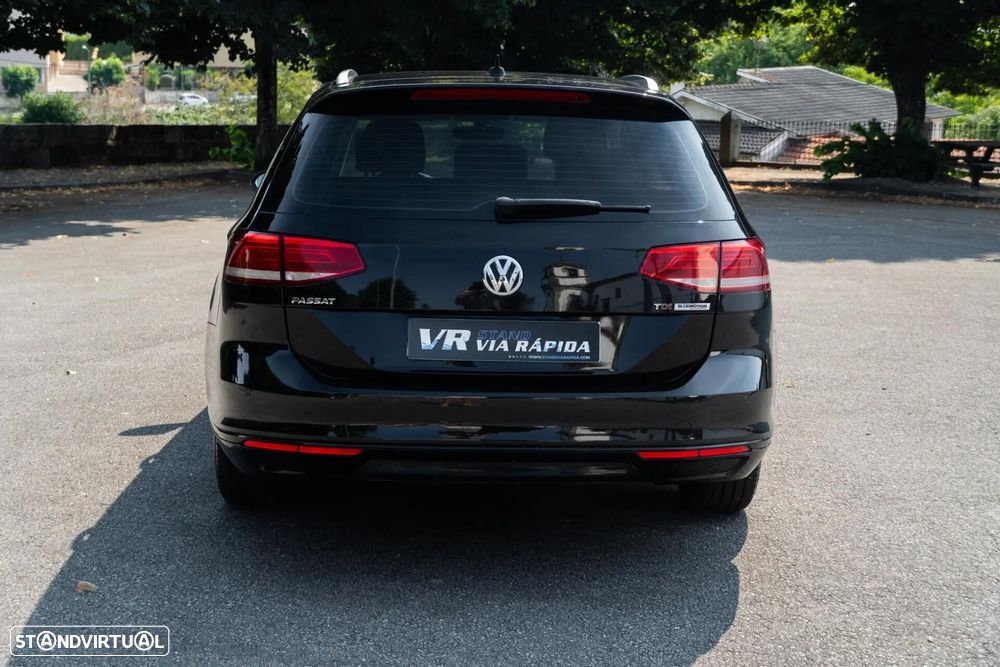 VW Passat Variant 1.6 TDI Confortline DSG - 6