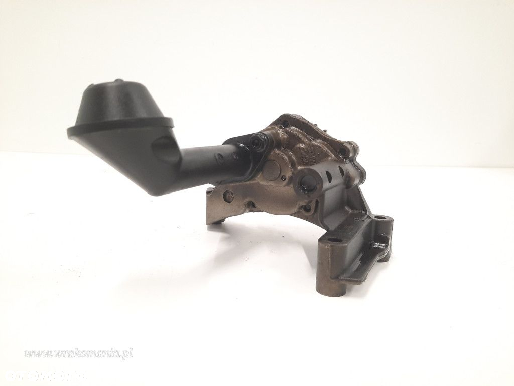 VOLKSWAGEN PASSAT B6 1.9 TDI POMPA OLEJU 038115121C BLS - 4