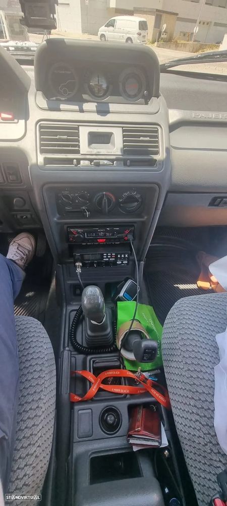 Mitsubishi Pajero 2.5 TDi GLS - 8