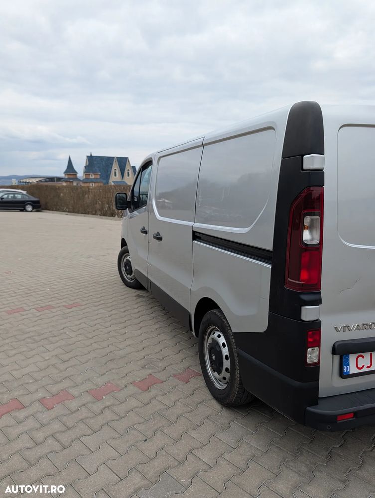 Opel Vivaro - 6