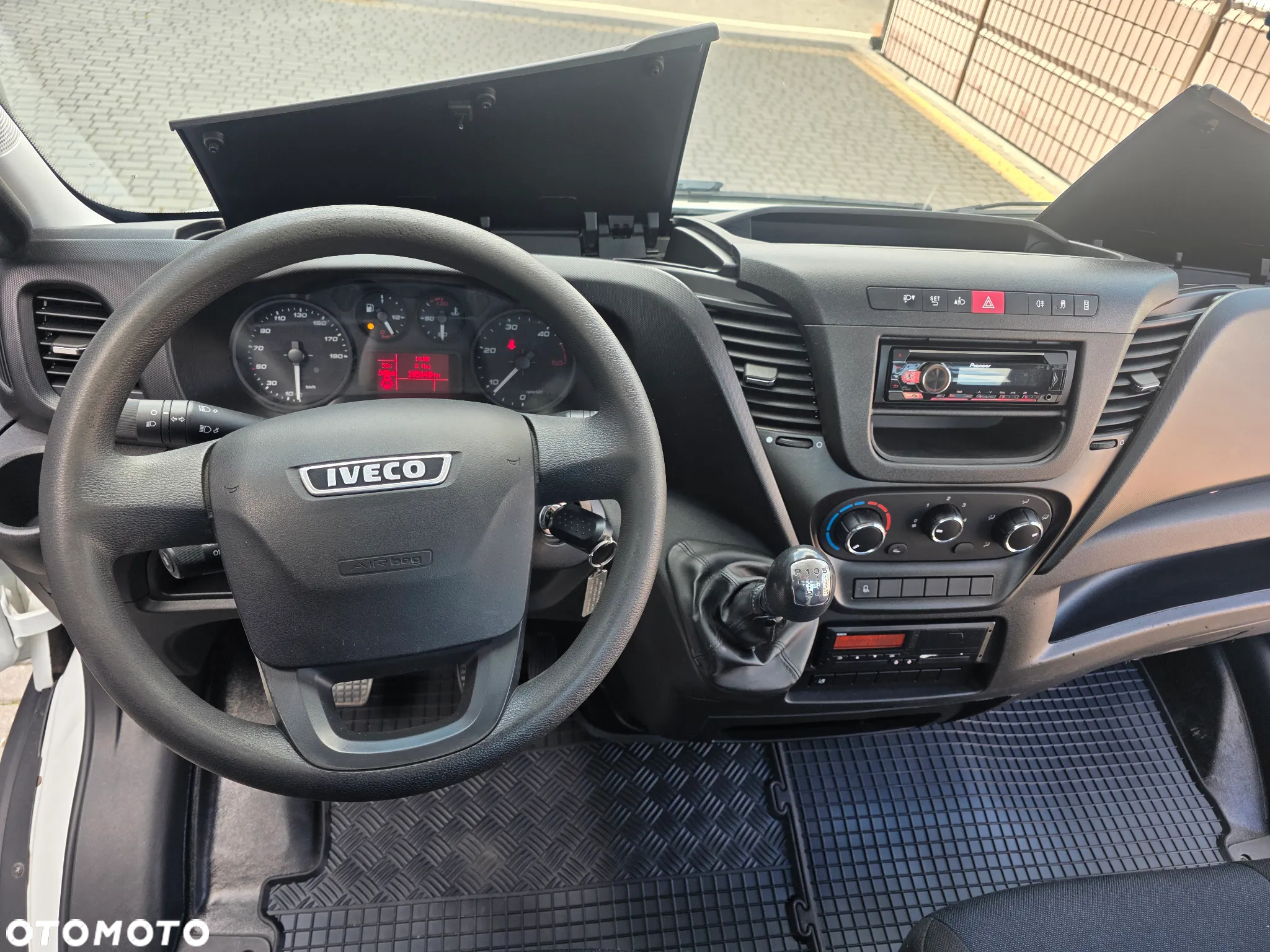 Iveco DAILY 65C15 - 14