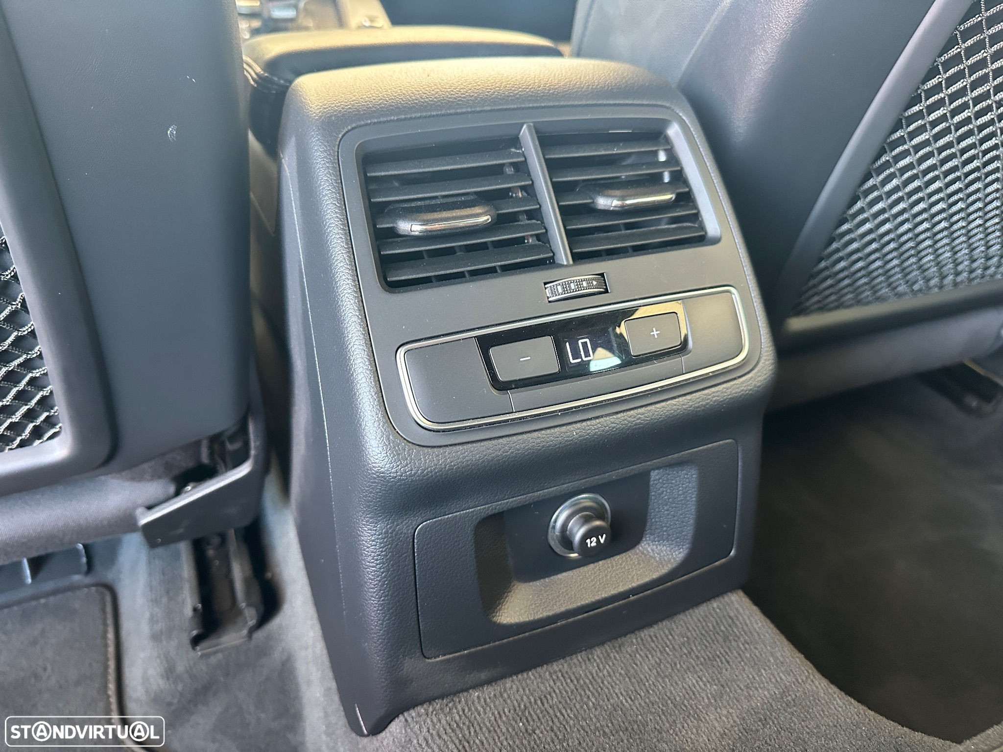 Audi A4 40 TDI quattro S line S tronic - 32