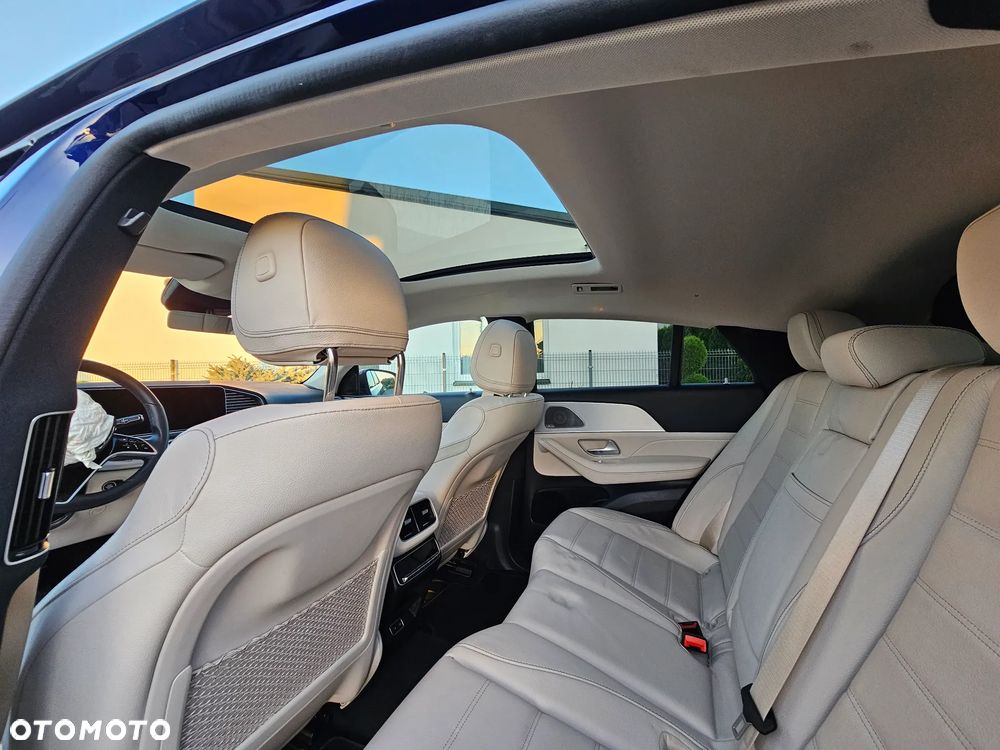 Mercedes-Benz GLE - 12