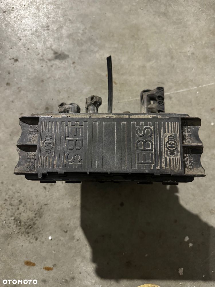 Renault Gama T zawór EBS