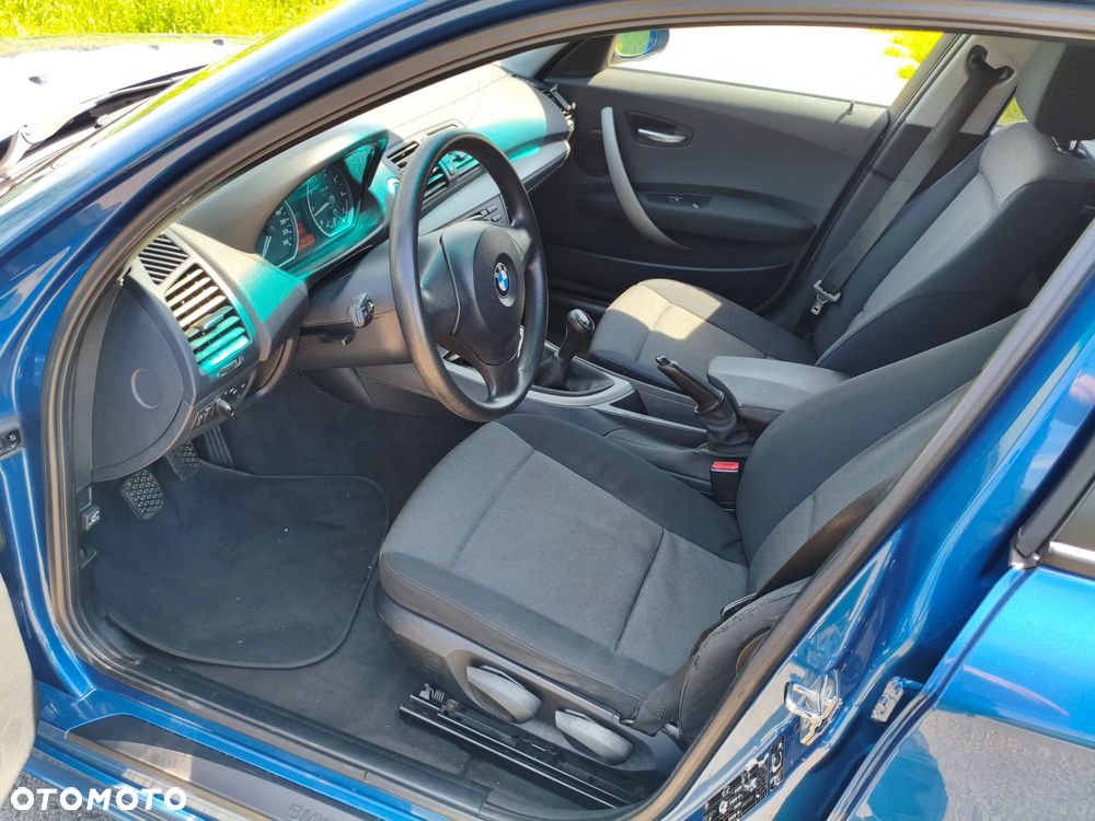 BMW Seria 1 116i - 11