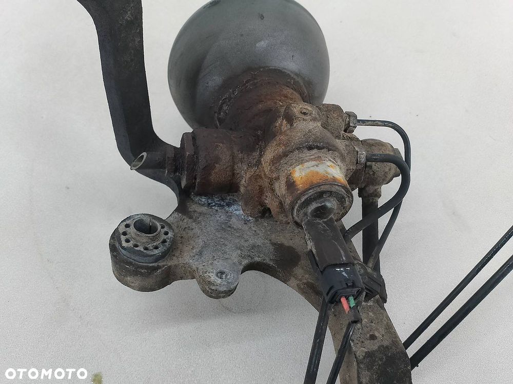 GRUSZKA, SFERA, RODZIELACZ ZAWIESZENIA  CITROEN C5 III 2.0 HDI - 5