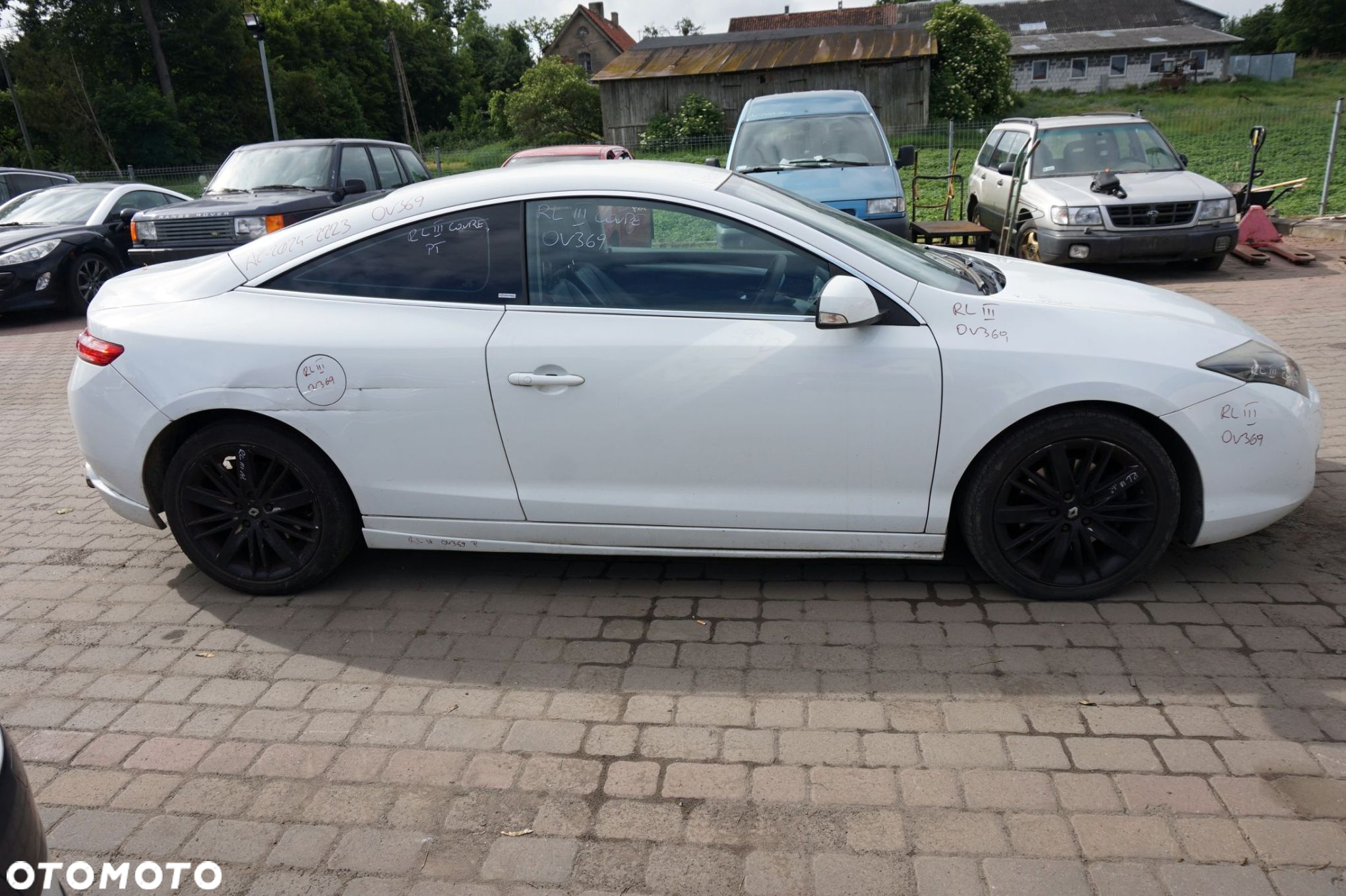 RENAULT LAGUNA III PH1 COUPE 2011 OV369 3.0 DCI V6 V9X891 235KM AJ0006 BIAŁY na części - 6