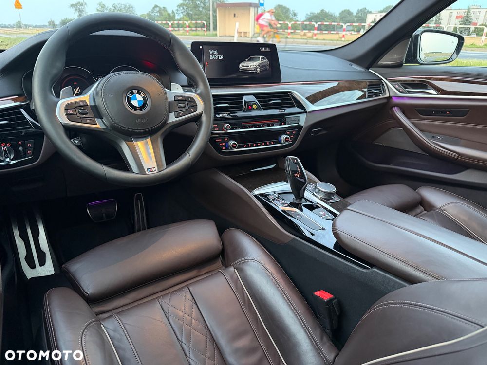 BMW Seria 5 540i M Sport sport - 38