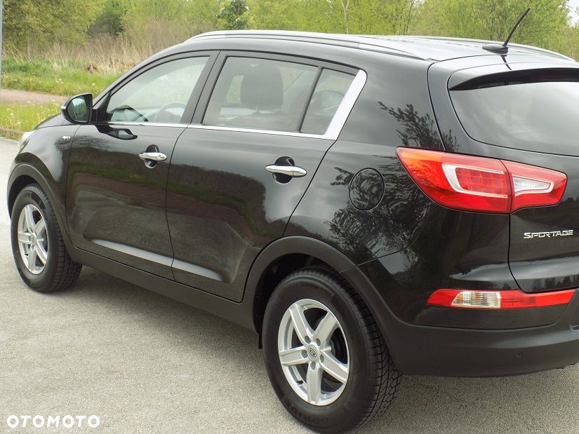 Kia Sportage 2.0 CRDI 4WD Automatik Dream-Team Edition - 5