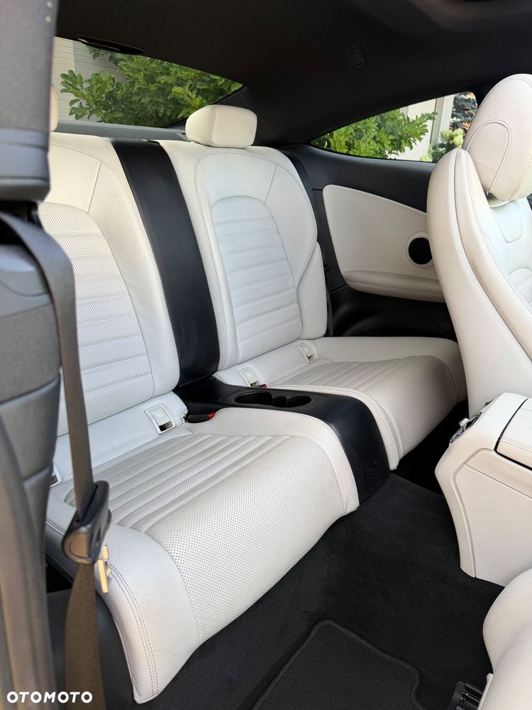 Mercedes-Benz Klasa C 220 d 9G-Tronic - 17