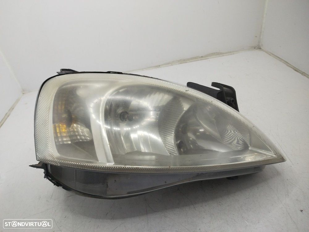 Farol/ Otica Dianteiro Dto Opel Corsa C - 2