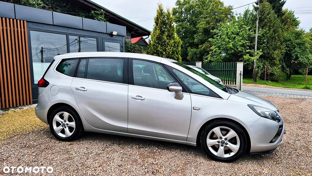 Opel Zafira 1.4 T Cosmo EU6 - 11