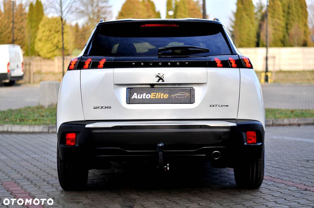 Peugeot 2008 BlueHDi 130 EAT8 GT - 21