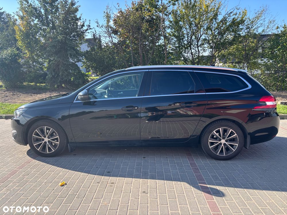 Peugeot 308 2017 photo 2