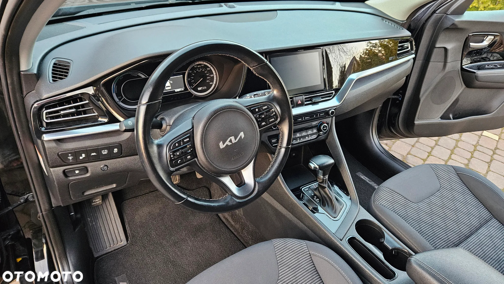 Kia Niro - 24