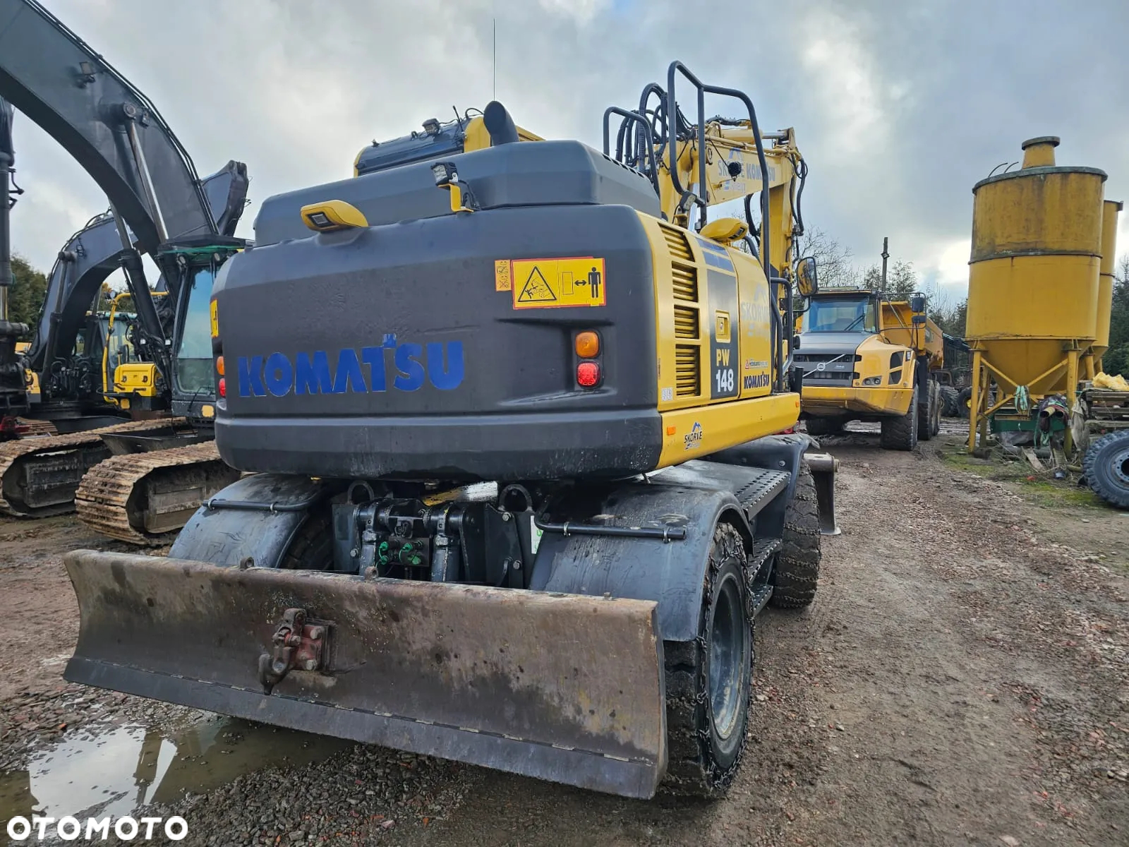 Komatsu PW148-8 - 6