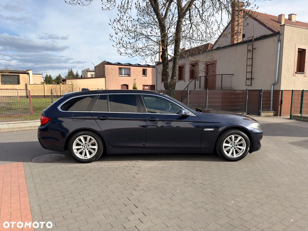 BMW Seria 5 520d - 5