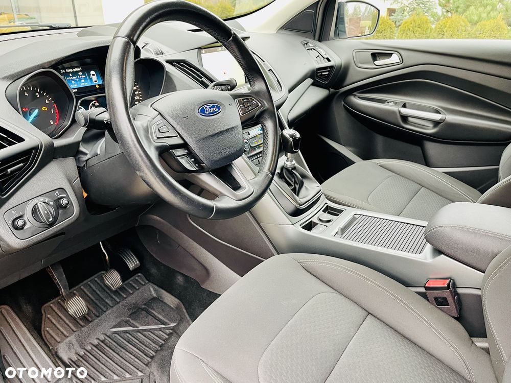 Ford Kuga - 4