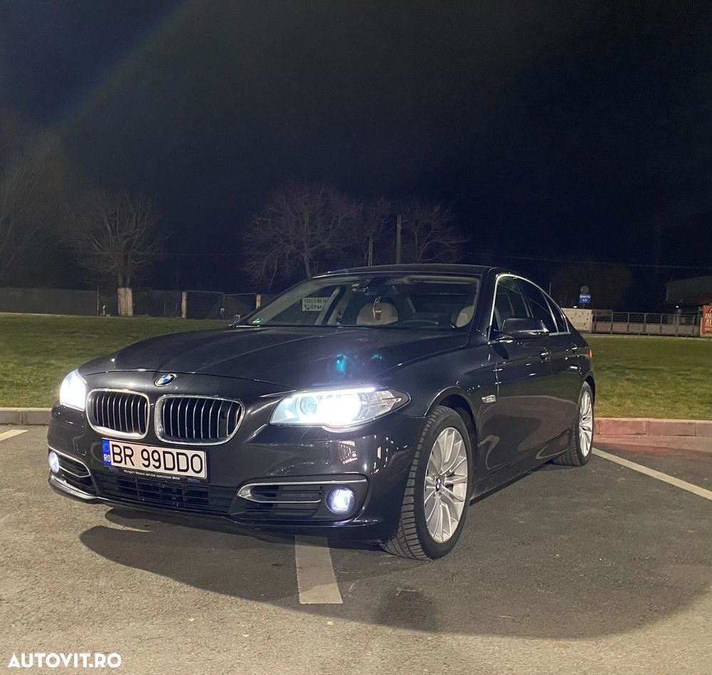 BMW Seria 5 530d Aut. Luxury Line - 2