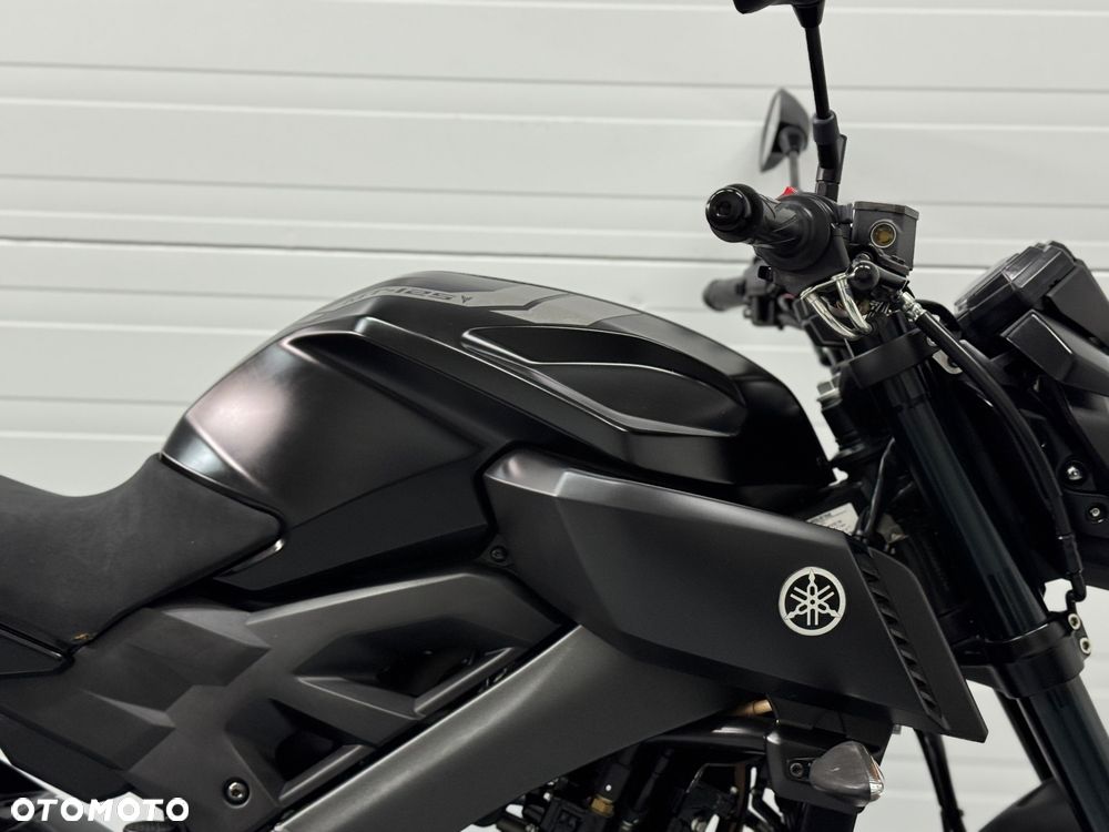 Yamaha MT - 8