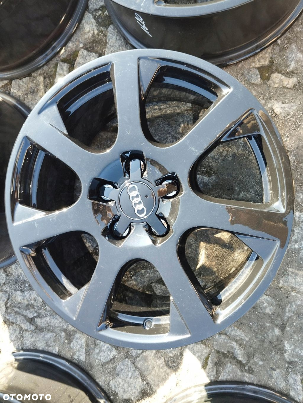 Felgi Alu Audi Q5 8R a6 a4 5x112 17 Czarny połysk - 4