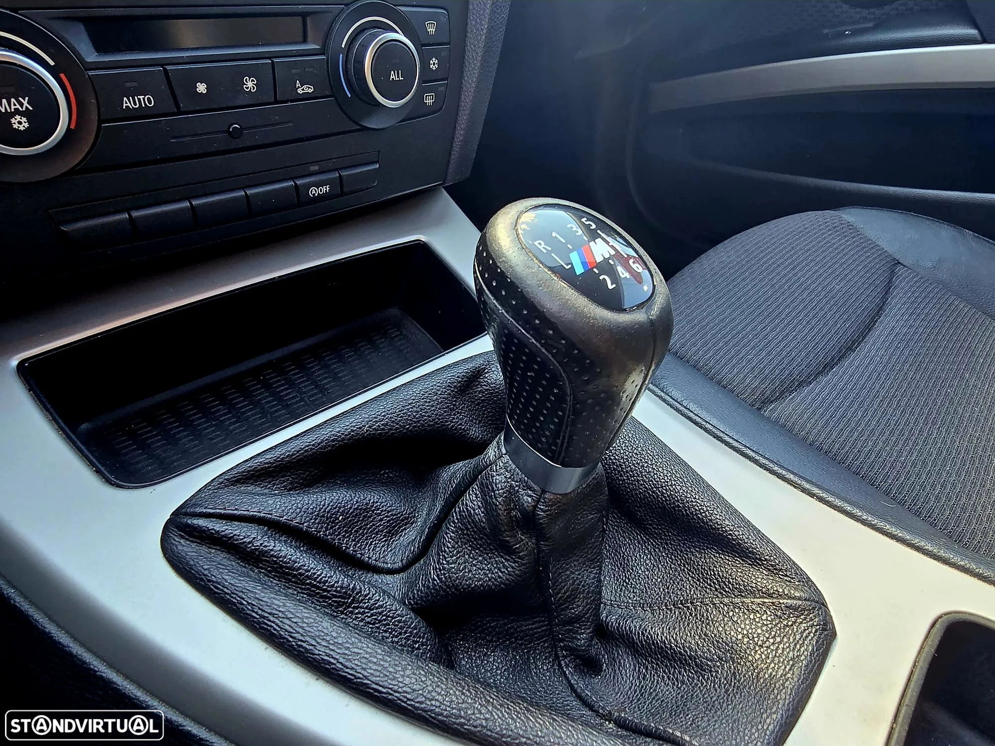 BMW 318 d Touring Sport - 11