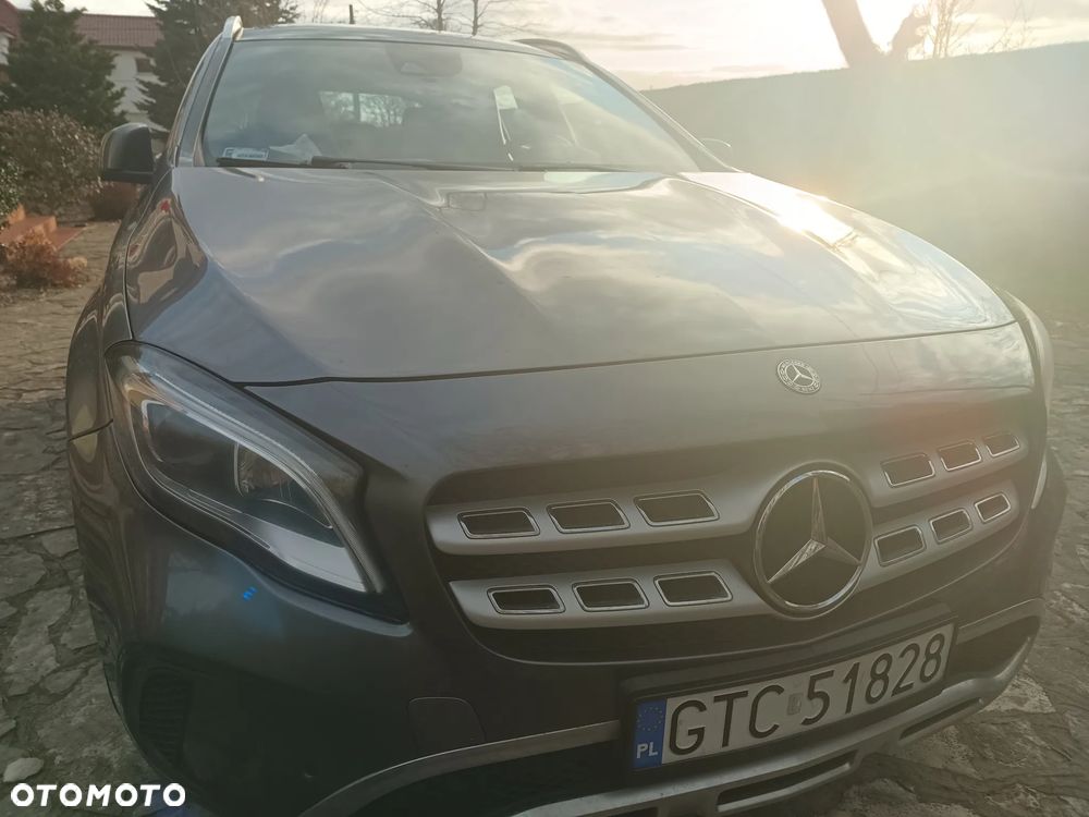 Mercedes-Benz GLA 220 d 7G-DCT UrbanStyle Edition - 2