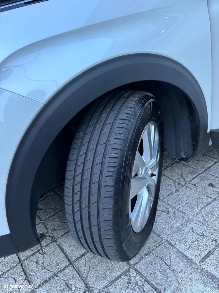 Peugeot 3008 BlueHDi 130 Stop & Start EAT8 Allure - 9