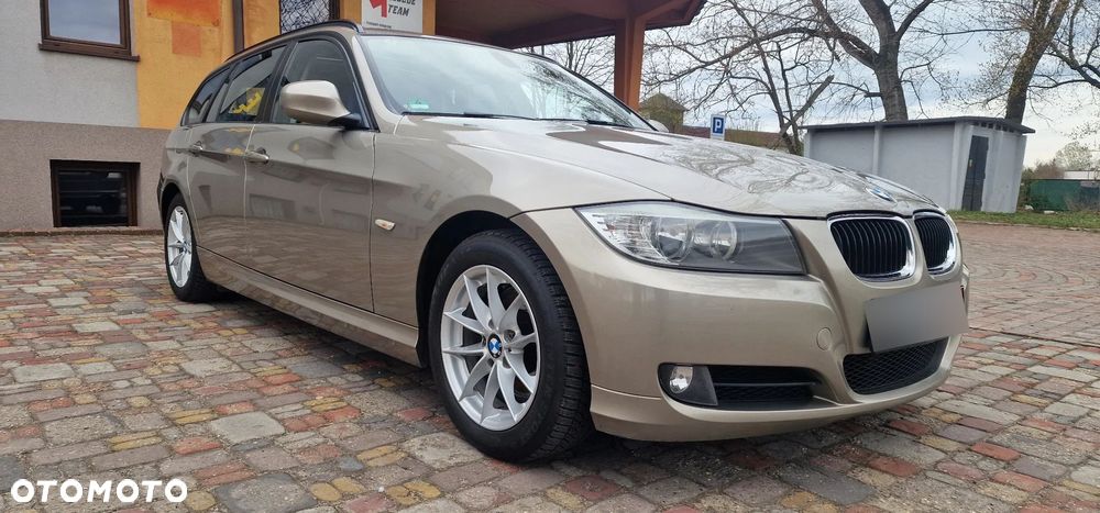 BMW Seria 3 320d DPF Edition Sport - 18