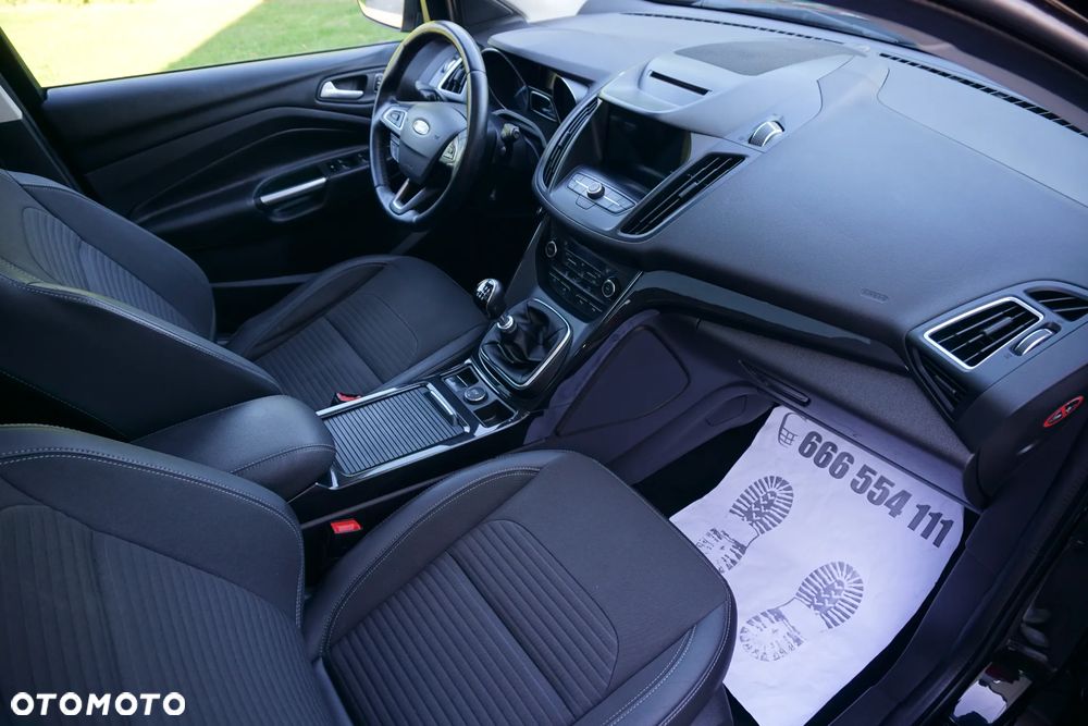 Ford Kuga - 18