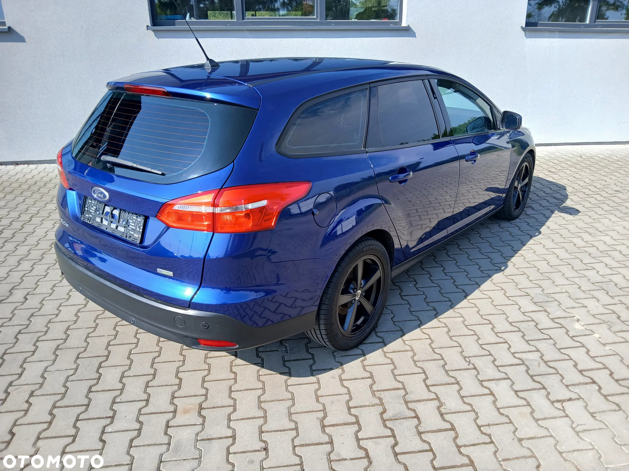 Ford Focus 1.0 EcoBoost Hybrid TITANIUM - 11